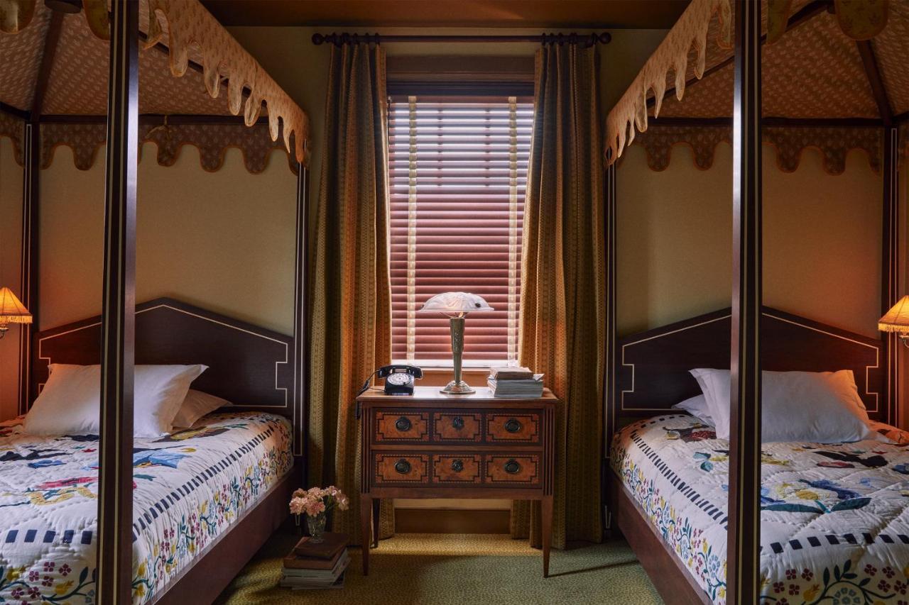 Ulysses, An Ash Hotel Baltimore Buitenkant foto