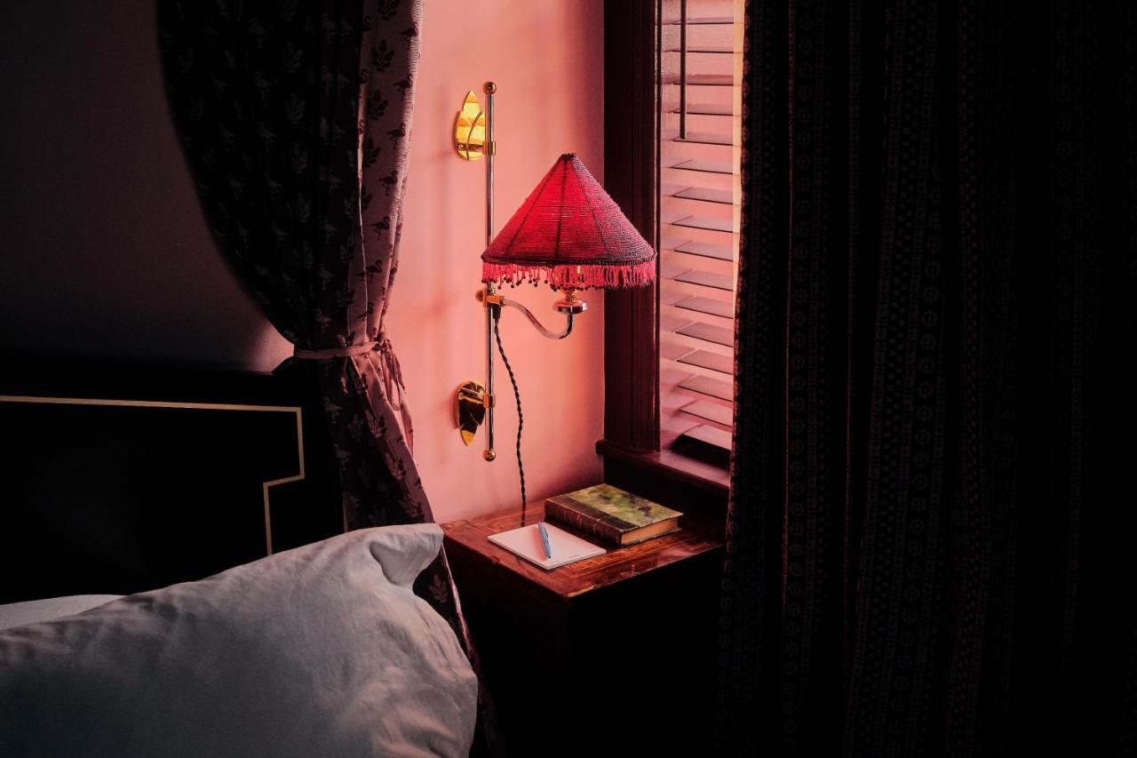 Ulysses, An Ash Hotel Baltimore Buitenkant foto